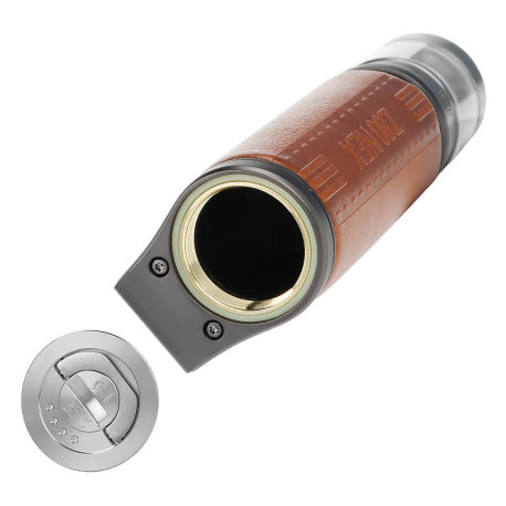 L'emplacement en simple accumulateur 18650 du Kit Coolfire Z80 NEX d'Innokin