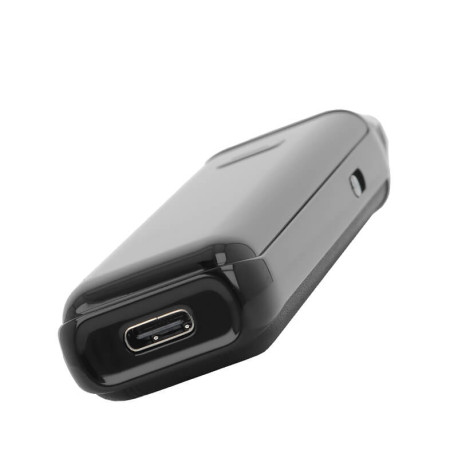 Le port USB-C du pod XLIM Ultra 3 par OXVA