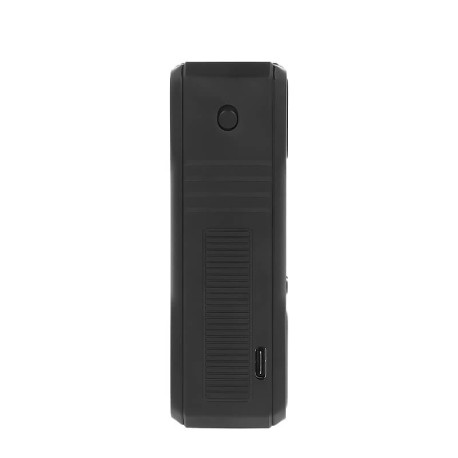 Le bouton ON/OFF et le port USB-C de la box Rayden 220 par BD Vape