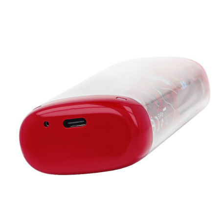 Le port USB-C de la Crazy Puff 35K Cola Cherry par Tornadoliq
