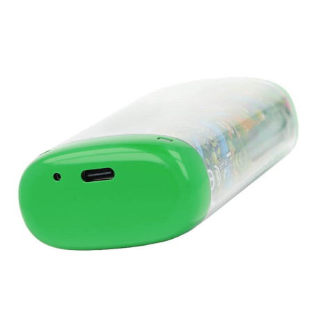 Le port USB-C de la Crazy Puff 35K Green Apple Ice par Tornadoliq