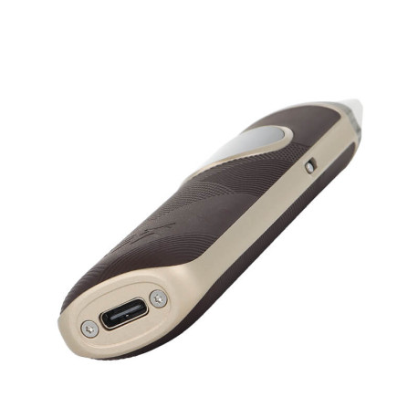 Le port USB-C du pod NeXlim 2 de la marque OXVA