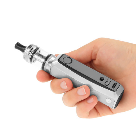 Handling of Vaporesso's GTX One Pro Kit in Steel