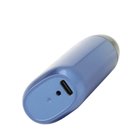 The USB-C port of Vaporesso's Limonade Framboise Bleue Dojo Blast refillable puff