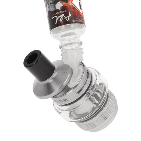 The filling of Eleaf's Melo X clearomizer