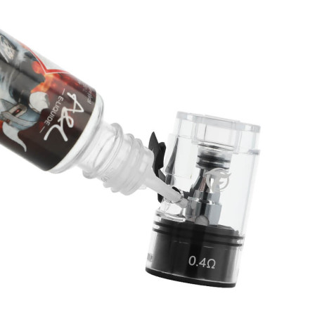 The filling of Fumytech's Hookah Air Mini cartridge