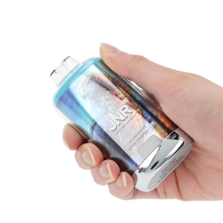 The handling of JNR's Falcon-X Plus Blueberry Sour Raspberry Refillable Puff