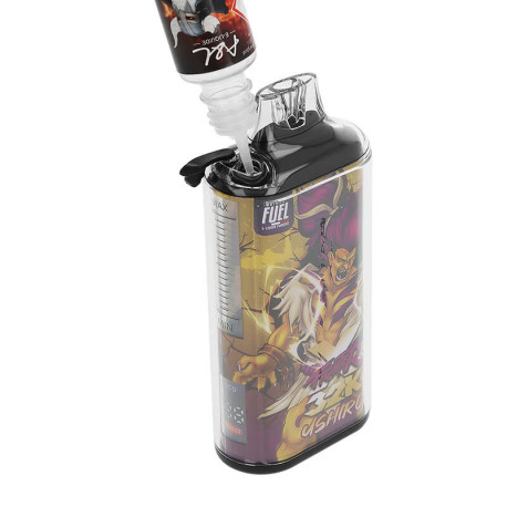 The filling of Maison Fuel's Ushiro 32K Fighter X refillable puff