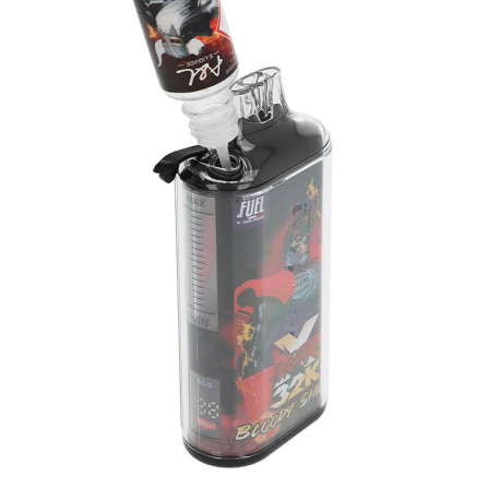 The filling of Maison Fuel's Bloody Shigeri 32K Fighter X refillable puff