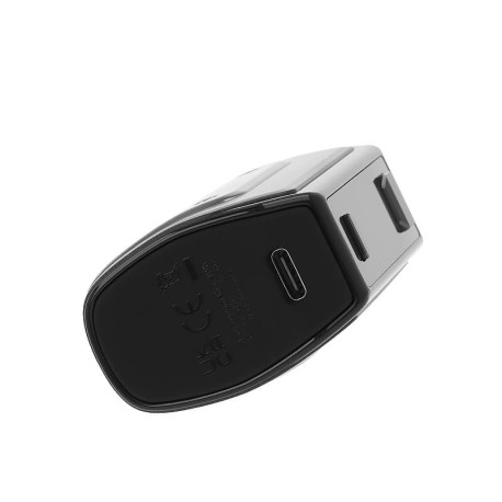 The USB-C port of Geekvape's Aegis Hero 5 podmod