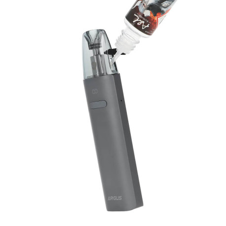 Filling the cartridge of Voopoo's Argus G4 Mini podmod