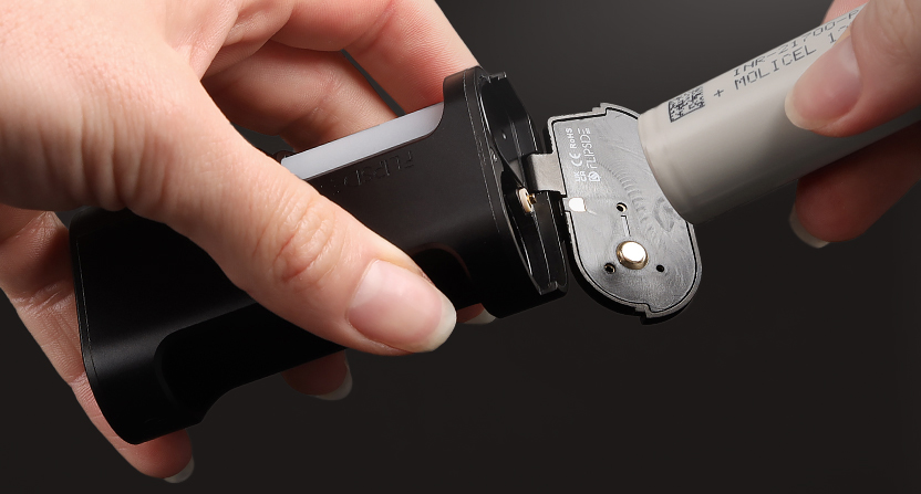 La trappe à accus de la Flipside de Dovpo