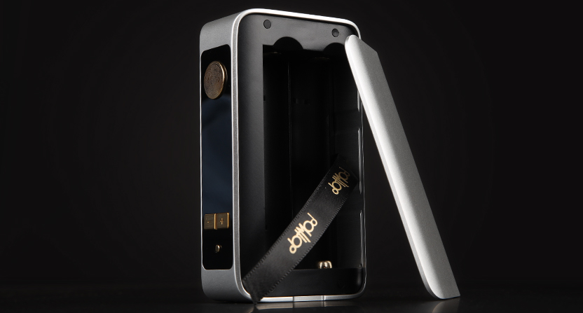 La trappe à accus du kit DotBox 220 V2 de Dotmod