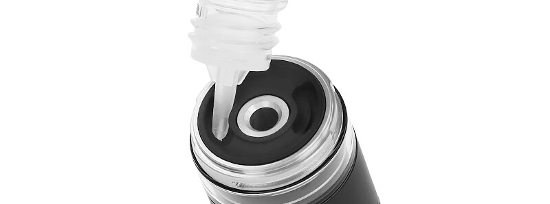 Le remplissage de l'atomiseur Berserker V3 Mini MTL RTA par Vandy Vape