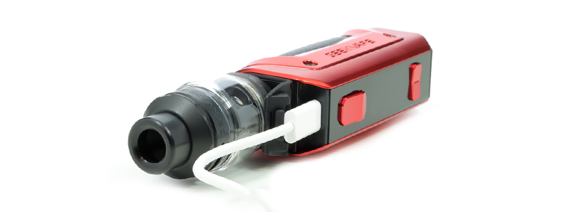Le port USB-C water resistant du kit Aegis Solo 2 S100 par Geek Vape