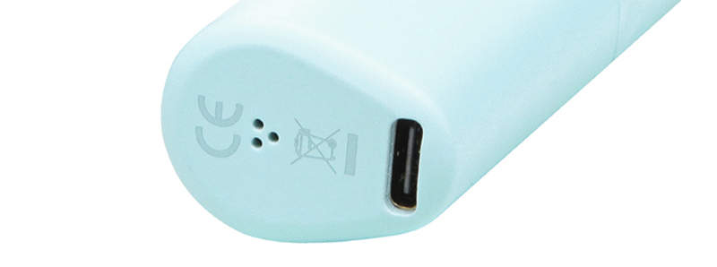Le port USB-C de rechargement du pod Avocado Baby par Vaptio