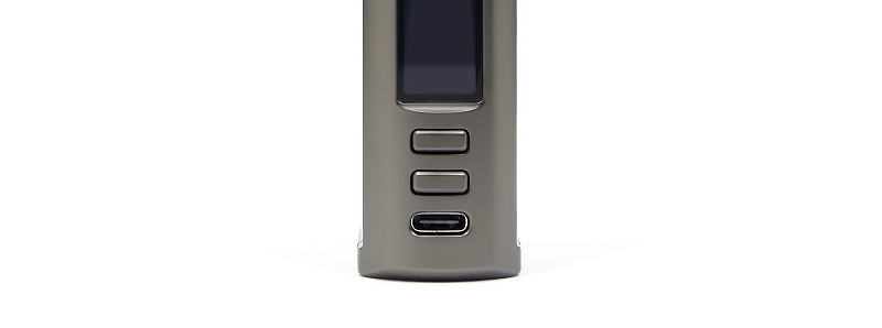 Le port USB-C de rechargement du pod Centaurus Q80 par Lost Vape