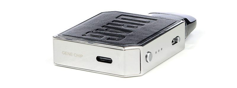 Le port USB-C de rechargement du pod Drag Nano 2 par Voopoo