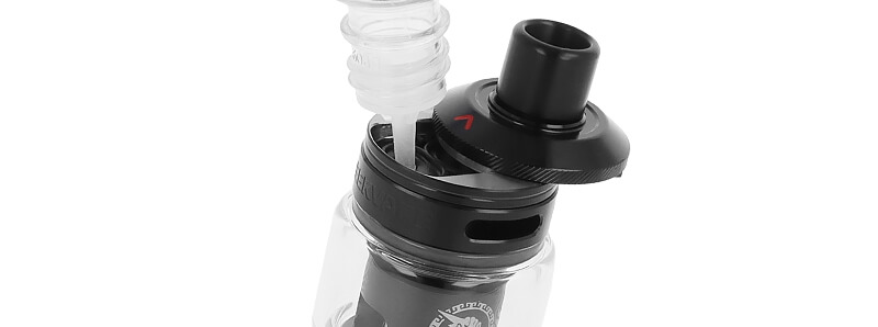 Le remplissage du clearomiseur Z Nano 3 du kit Aegis Mini 5 de Geekvape