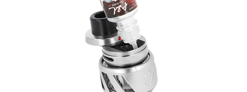 Le remplissage du iTank T du Kit Armour Max de Vaporesso