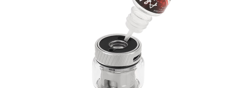 The filling of the clearomizer of BD Vape's Blaster Gun Edition kit