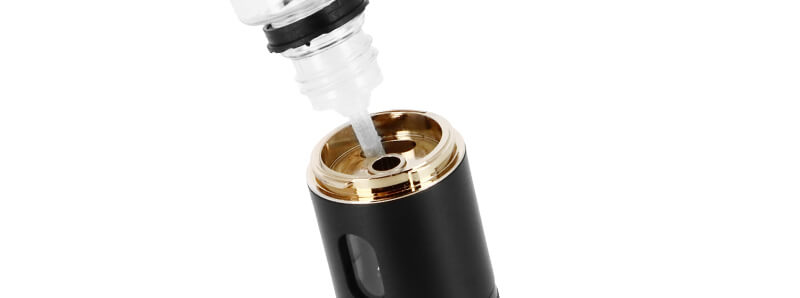The top filling of the clearomizer on Vaptio's Cosmo 2 Plus kit