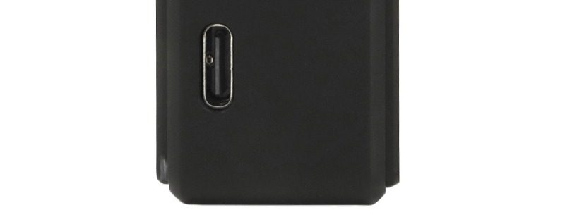 Le port de rechargement USB-C du Kit Hastur Boro AIO 21700 DNA60 de Cthulhu Mod