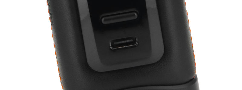 Le port de rechargement USB Type C du Kit Morph 3 par Smok