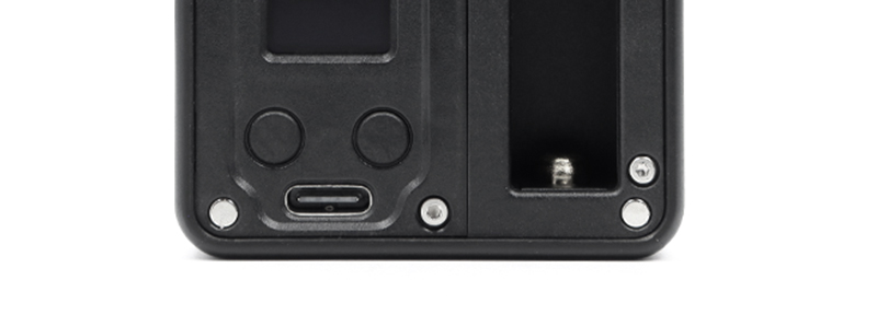 Le port USB-C du Kit Pulse AIO Mini + RBA de Vandy Vape