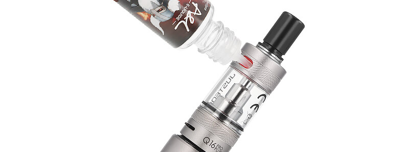 Le remplissage du clearomiseur du kit Q16 Pro Plus de chez Justfog