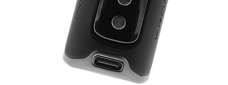 Le port USB-C de rechargement du Pod Kroma Z par Innokin