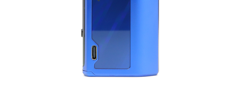 Le port USB-C de rechargement du kit Obelisk 200 par Geek Vape