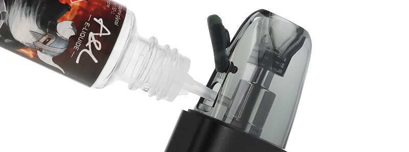 Le remplissage de la cartouche Argus Top-Fill V2 sur le pod Argus Klyc par Voopoo