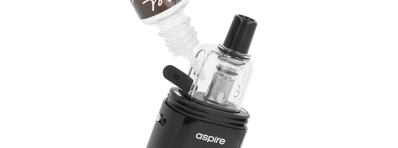 Le remplissage de la cartouche du pod Fluffi Pro de la marque Aspire