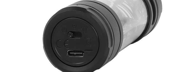 Le port USB-C du pod Magnum Nano E-Chicha de Aspire