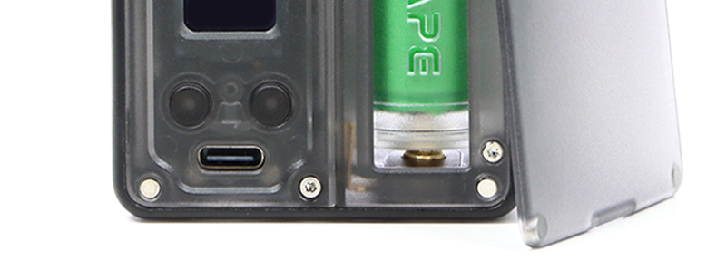 Le port USB-C de rechargement du kit Pulse AIO par Vandy Vape