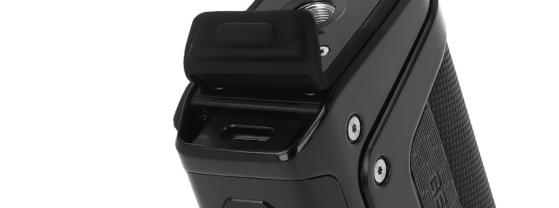 The USB-C port of GeekVape's Aegis Legend 5 mod