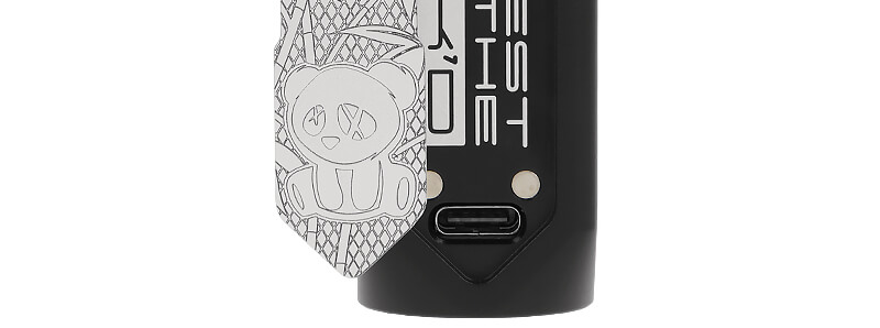 Le port USB-C de la box Blade 60 de Vypers Vapes X Wick'D