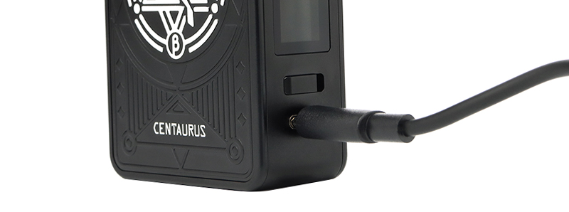 Le port USB-C de rechargement de la box Centaurus M200 par Lost Vape
