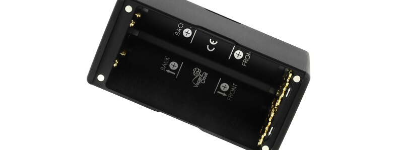 The 4-battery compartment of Vaperz Cloud's Hammer Of God 400