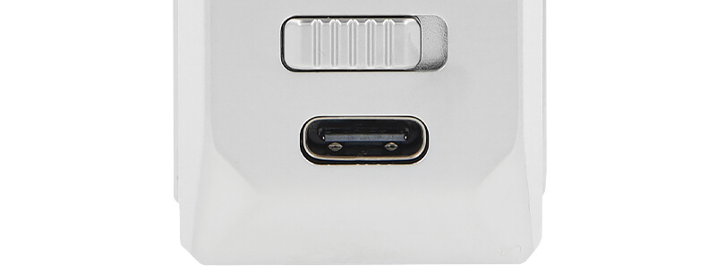 Le port USB-C de la box Thelema Q200 Pro de chez Lost Vape