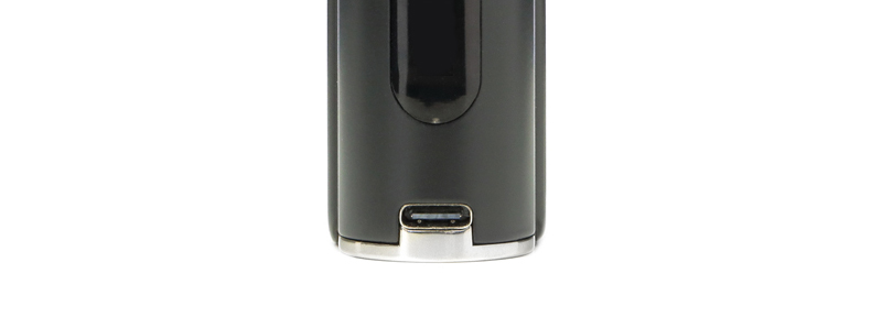 Le port USB-C de rechargement de la box Hadron Lite par Steam Crave