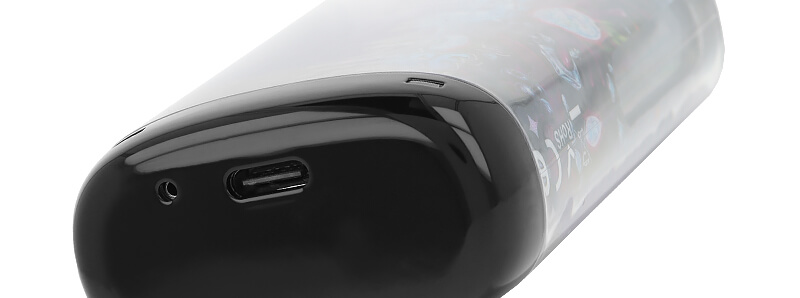 The USB-C port of Tornadoliq's Crazy Puff Black Dragon Ice puff