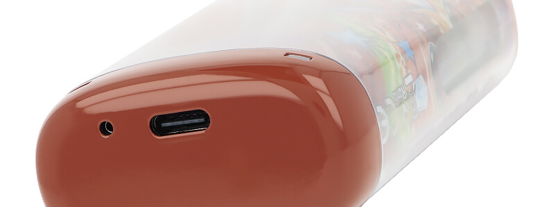 The USB-C port of Tornadoliq's Crazy Puff Cola Dragon puff