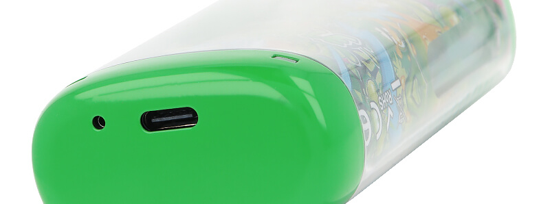 The USB-C port of Tornadoliq's Crazy Puff Green Apple Ice puff