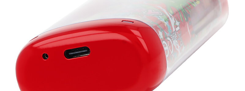 The USB-C port of Tornadoliq's Crazy Puff Strawberry Kiwi Ice puff
