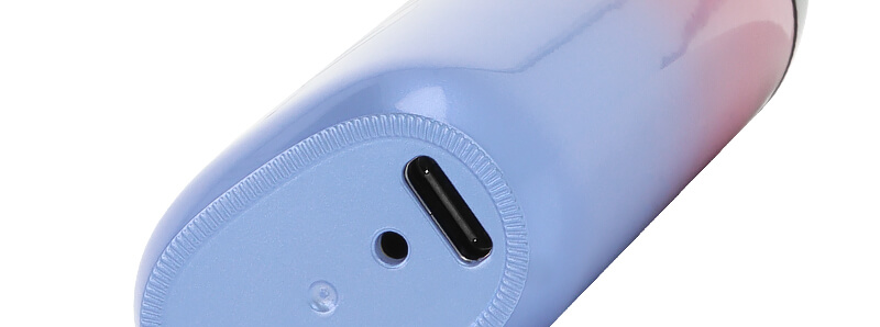 Le port USB-C de la puff Dojo Blast 15K Pêche Glacée par Vaporesso