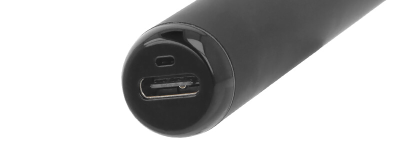 Le port USB-C de la puff PUUD Code Red CBD de chez Marie Jeanne
