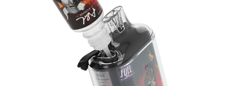 Filling the Maison Fuel's Fighter X Bloody Shigeri 32K refillable puff