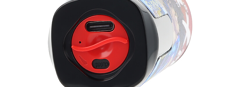 The USB-C port of JNR and Fighter Fuel's Bubble Seiryuto Refillable Puff